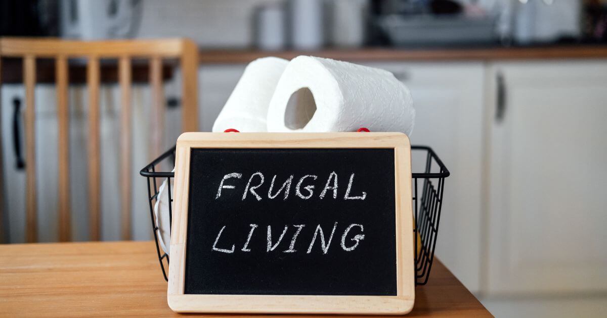 20 Frugal Living Tips to Help You Build Wealth